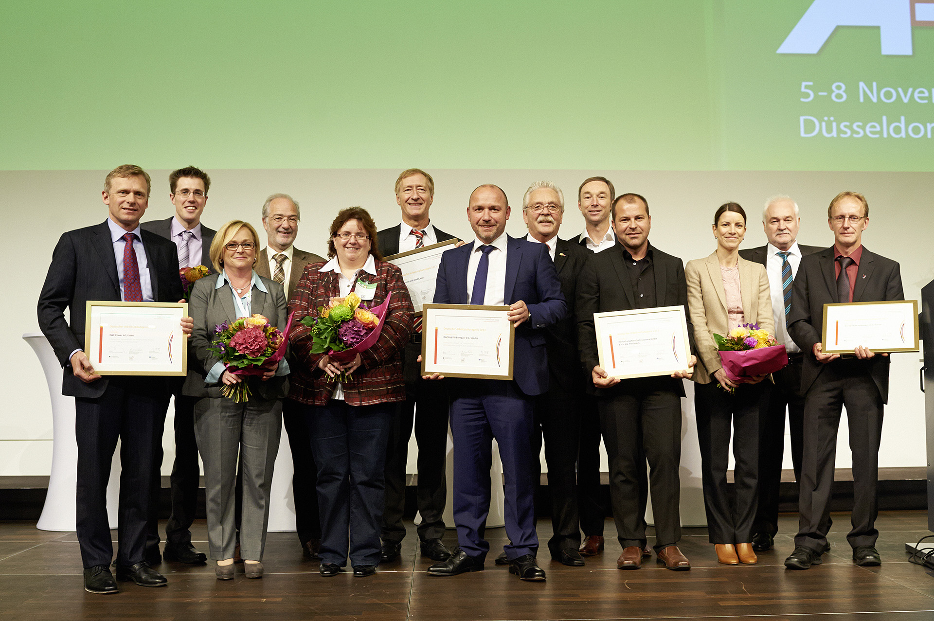 Gruppenfoto der Preisträger*innen des Deutschen Arbeitsschutzpreises 2013