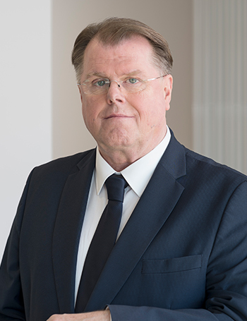 Portrait von Volker Enkerts, Vorstandsvorsitzender der Deutschen Gesetzlichen Unfallversicherung (DGUV)