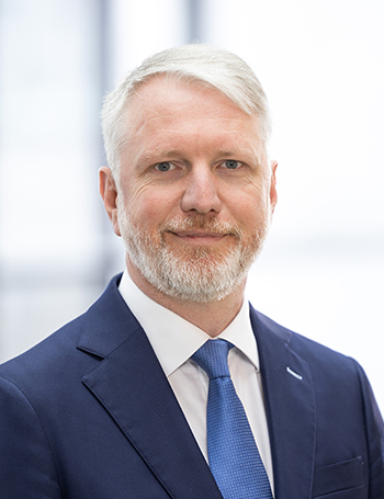 Portrait von Sebastian Scheel, Staatssekretär und Amtschef beim Sächsischen Staatsministerium für Wirtschaft, Arbeit, Energie und Klimaschutz